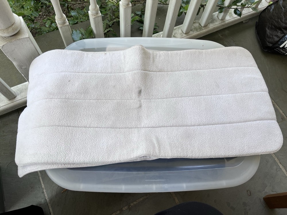 Horse No-Bow Standing Pillow Wrap