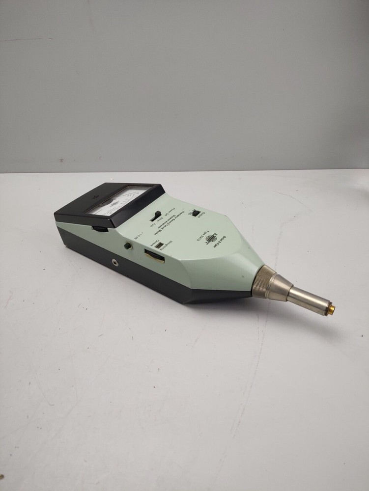 Brüel & Kjær 2215 Precision Sound Level Meter Octave Analyzer