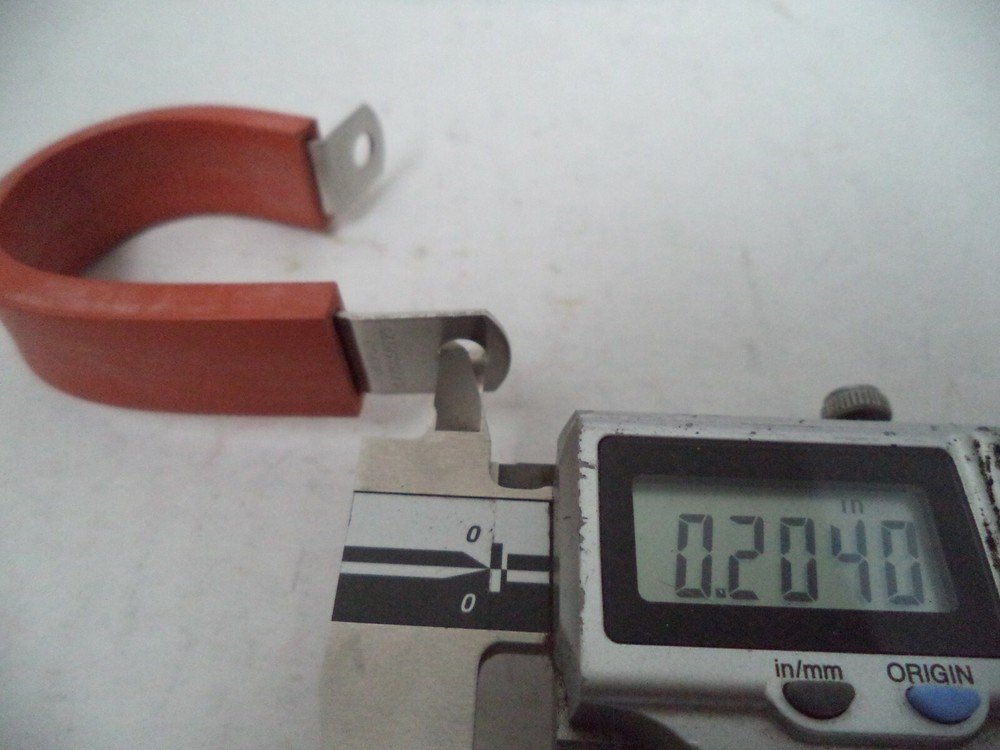 Umpco Cushioned Single Loop Clamp, S775, pn SSHT20 // S775SSHT20