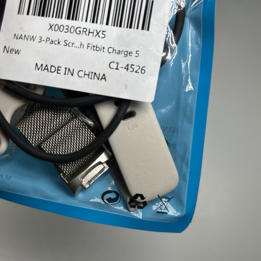 Fitbit grey band and USB charger *NEW*