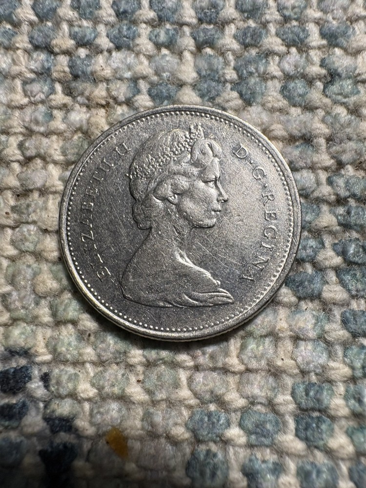 Canada 1969 25 Cents Coin