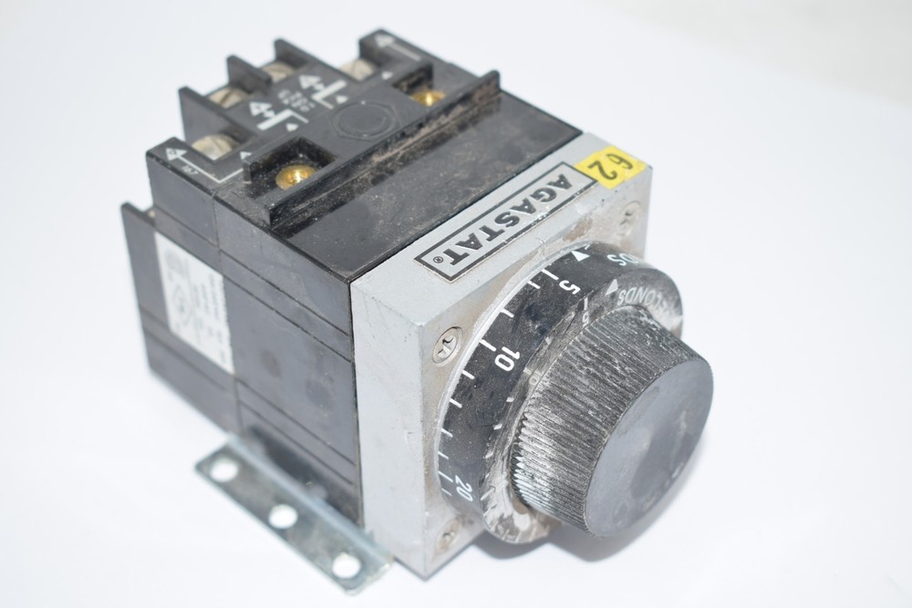 Agastat Time Delay Relay 120/240 VAC 600VAC 30VDC