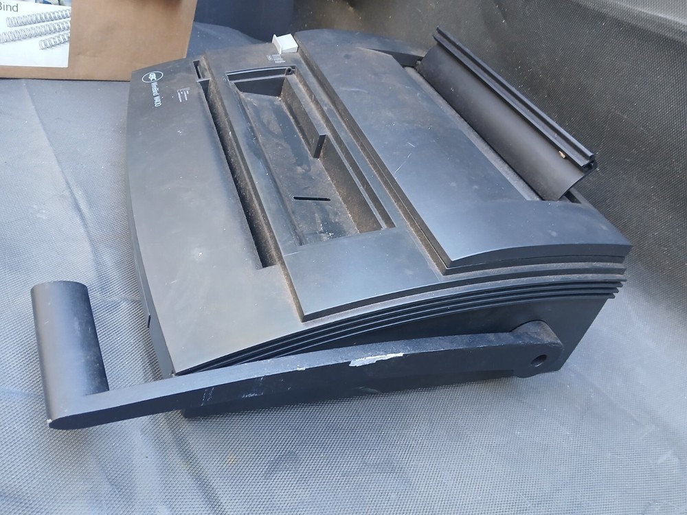 UNTESTED GBC Wirebind W400 Book Binding Machine with Binding Spirals AS IS