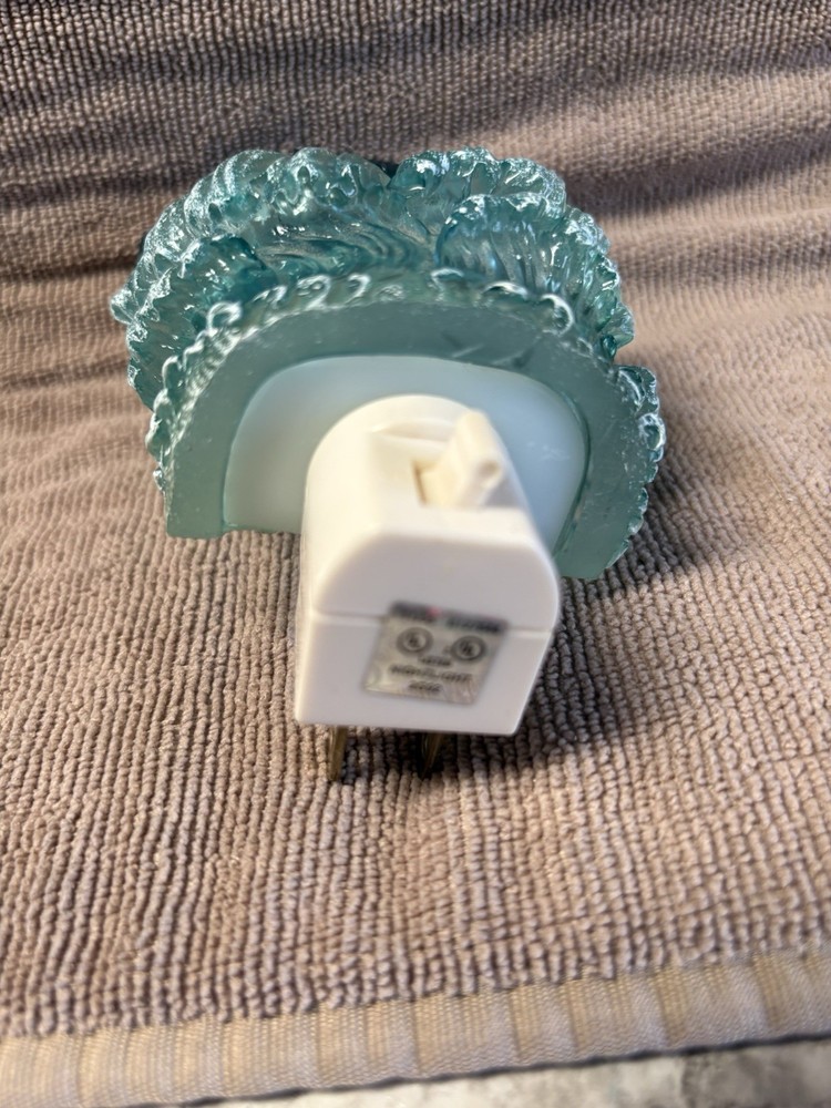 Vintage acrylic dolphin nightlight #B5
