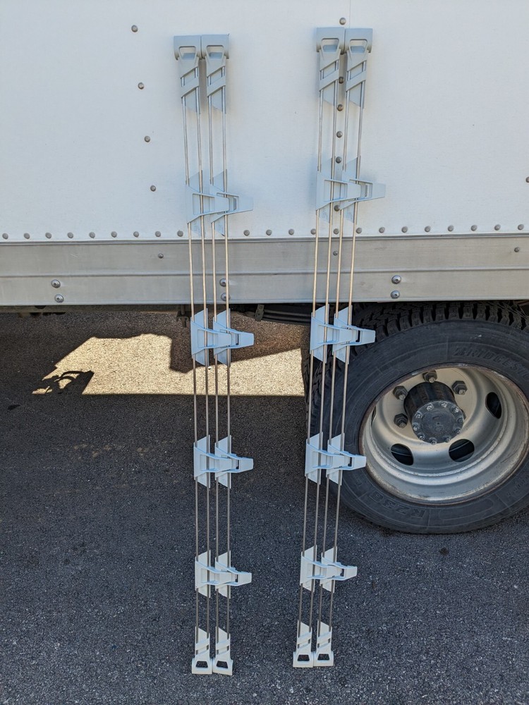 Metro MQLS60-2S,  MetroMax Q,  Stackable,  Shelf Side Ledge