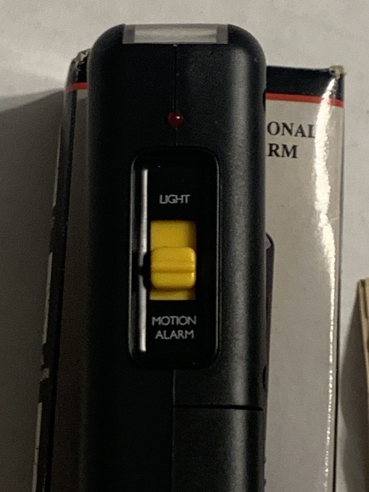 Personal Safety Panic Alarm System Sensor Switch Flash Light MR 911