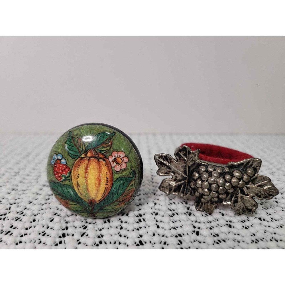 Decorative Fruit Wine Cork and Metal Grape Collar Accessories