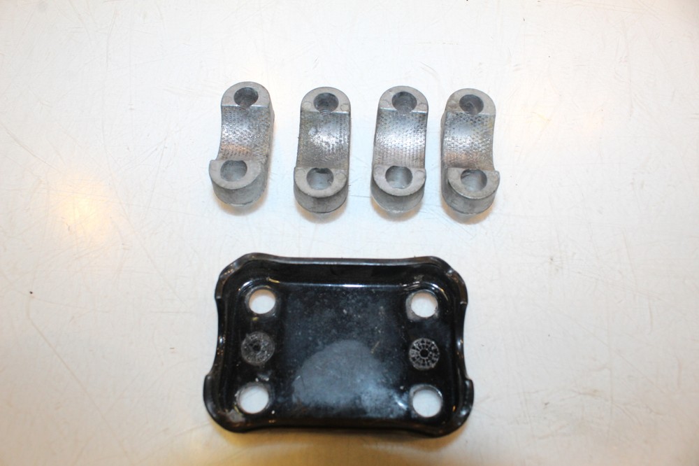 1996 Ski-doo Summit 670 Handebar Clamp 414491600