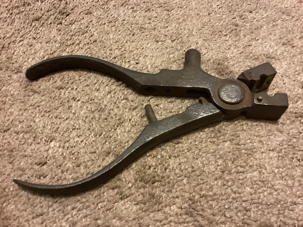 Vintage Antique Bullet Mold Tool