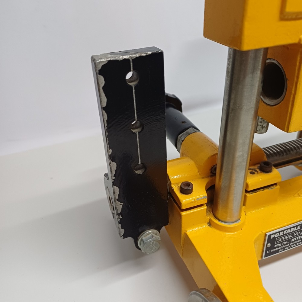 NEW PORTABLE PIPE CUTTING MACHINE 05012010