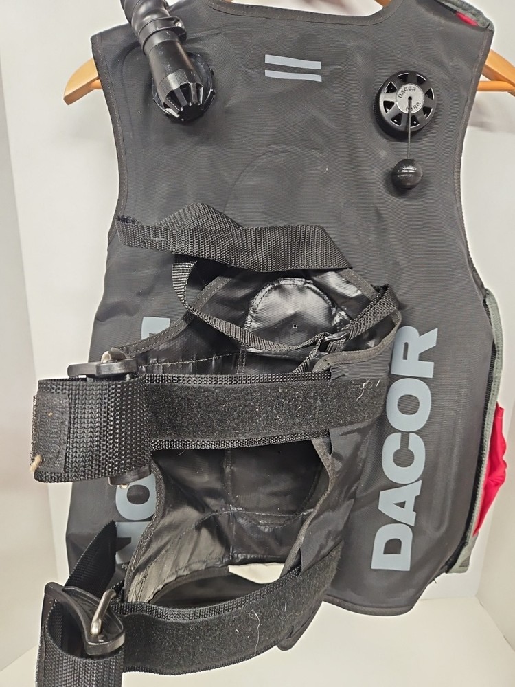 Dacor Chameleon BC Red, Gray & Black Large Preowned