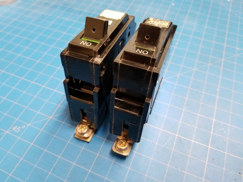 LOT 2 - 20 Amp Single Pole 1" General Electric GE Breakers Bolt On Type THQB