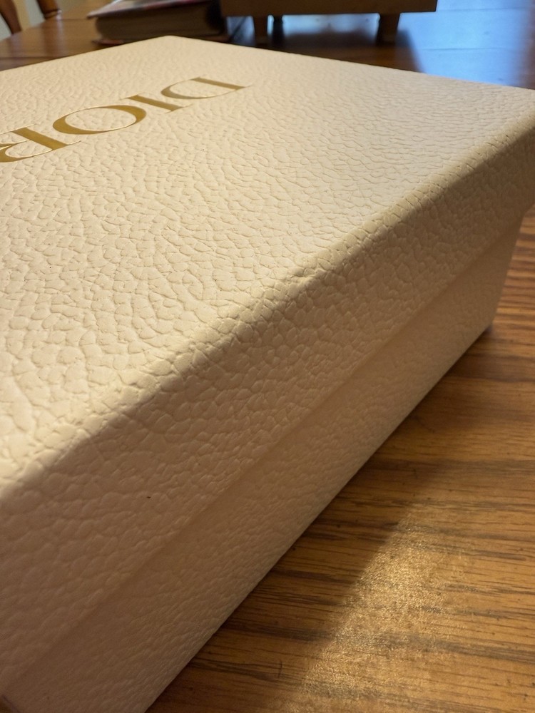 Authentic CHRISTIAN DIOR Empty White Textured Empty Gift Box 8x8x3.5”,New
