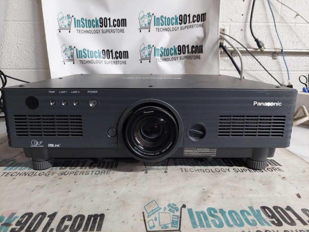 PANASONIC PROJECTOR PT-DW5100 WXGA5500 (AS IS)