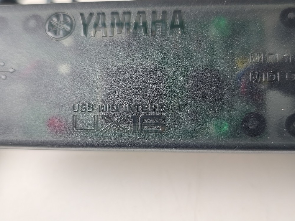 Yamaha UX16 USB to MIDI Interface