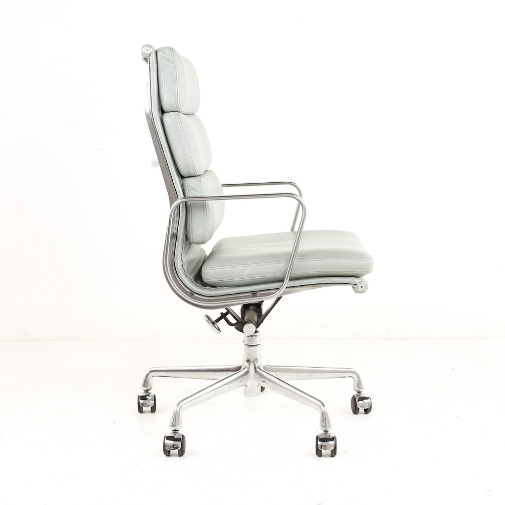 Eames Mid Century Blue Gray Soft Pad Chair
