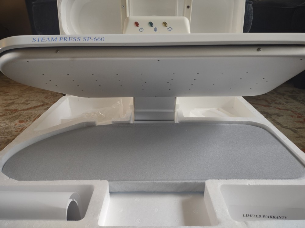Steamfast SP-660 Fabric Steam Press OPEN BOX