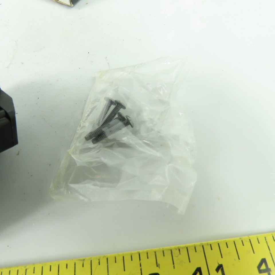 Leviton 279 50A 125/250V 3-Pole 4-Wire Grounding Power Outlets Lot of 2