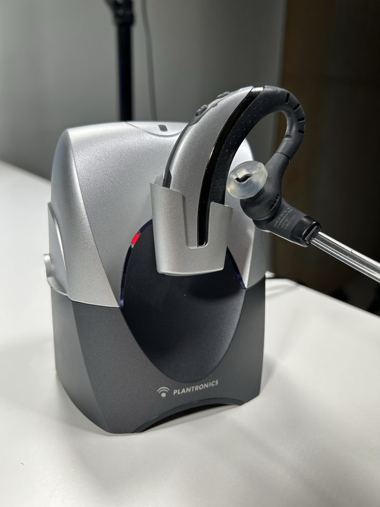 Plantronics CS70 Wireless Office Headset System NWB - Small Crack On Bottom