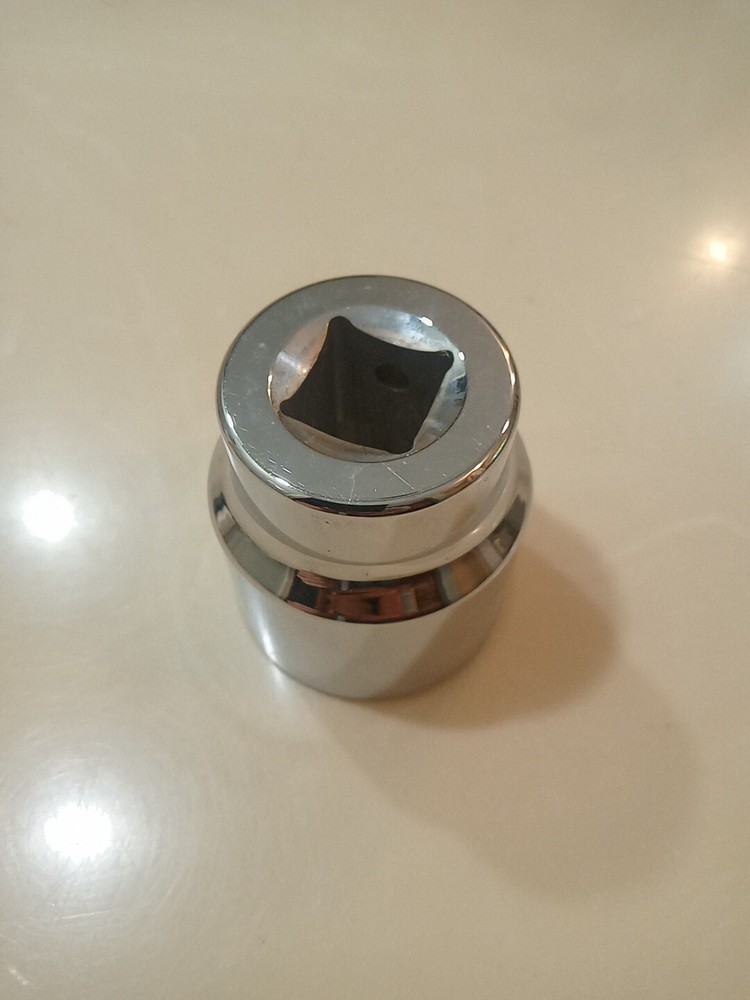 MASTERHAND 1- 5/8" Chrome Socket 12 point, 3/4" drive