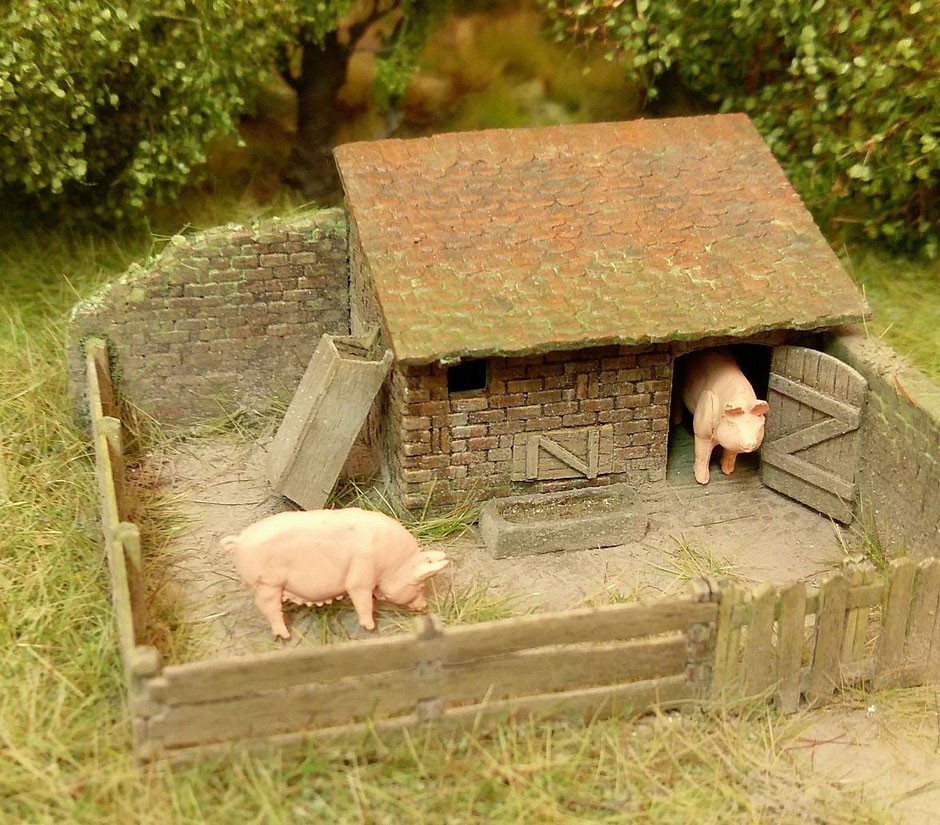 Model Scene N Scale Pig House
