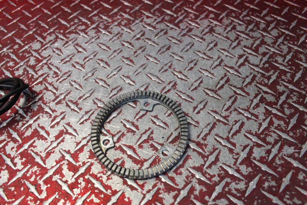 2018 INDIAN CHIEF FRONT ABS RING & WHEEL SPEED SENSOR ID1