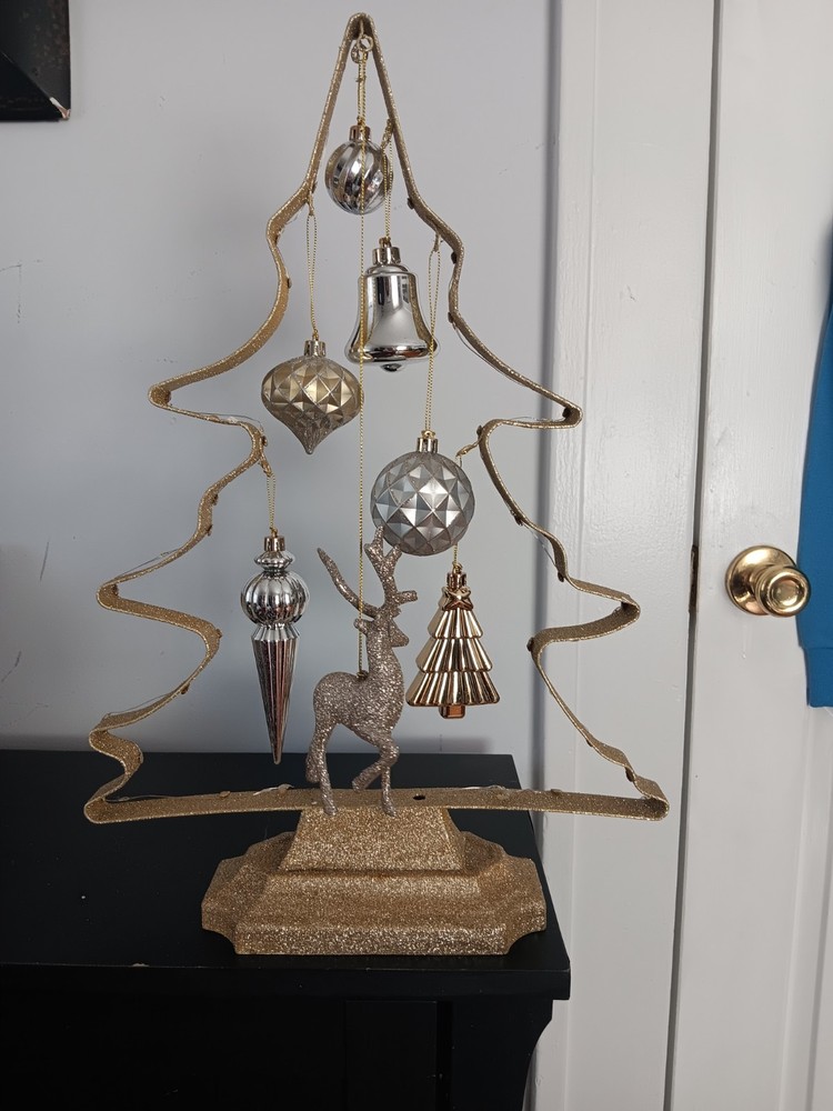 KRINGLE EXPRESS XMAS TREE