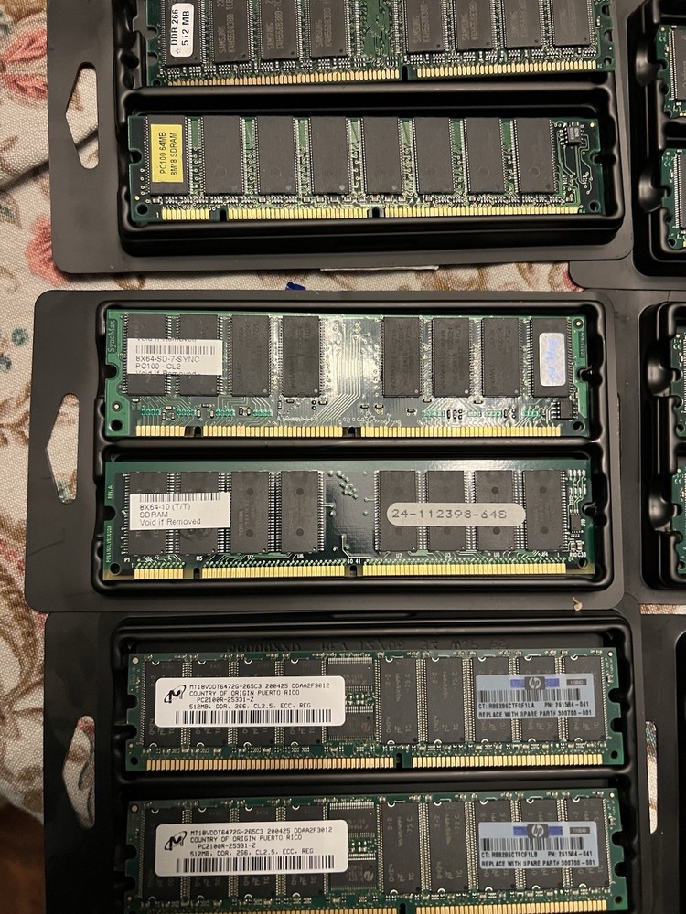 Bulk Lot Of 18 Server memory