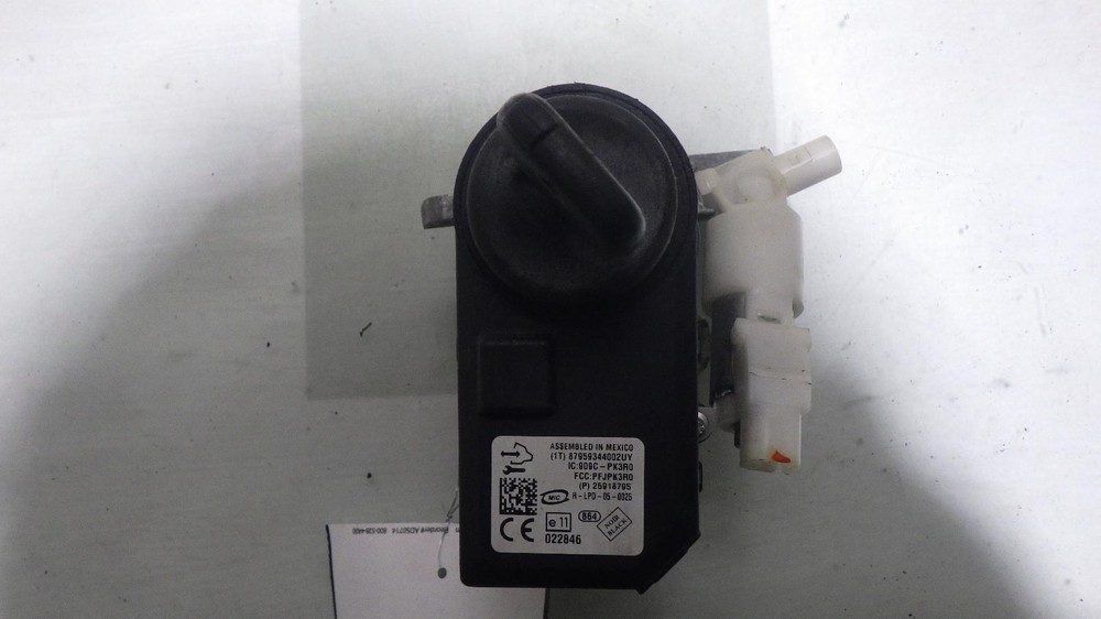 10 CHEVROLET IMPALA Ignition W/Key