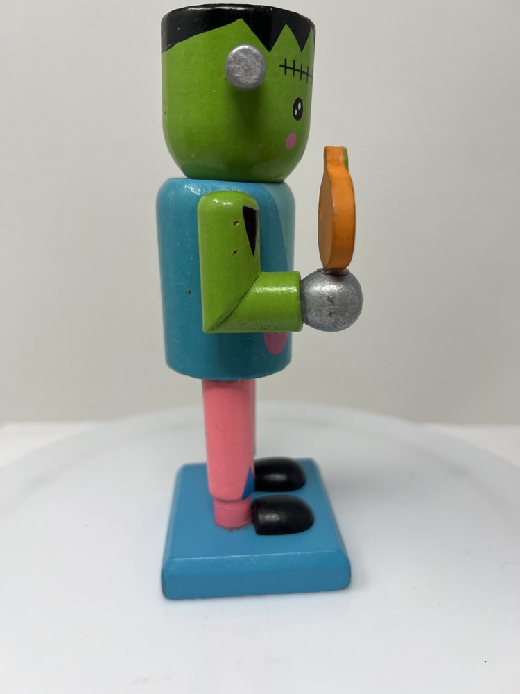 Frankenstein Blue Pink Nutcracker Halloween Prop Decoration Figure
