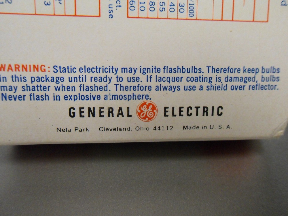 Vintage (12) GE M3 Flashbulbs With Box