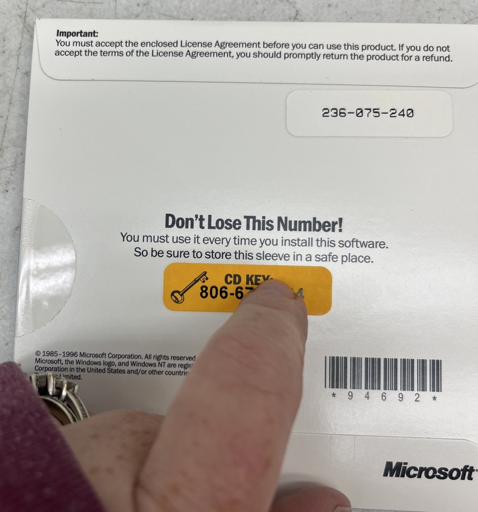 Microsoft Visual Basic 5.0 Professional Edition CD-ROM Software & Retail Box