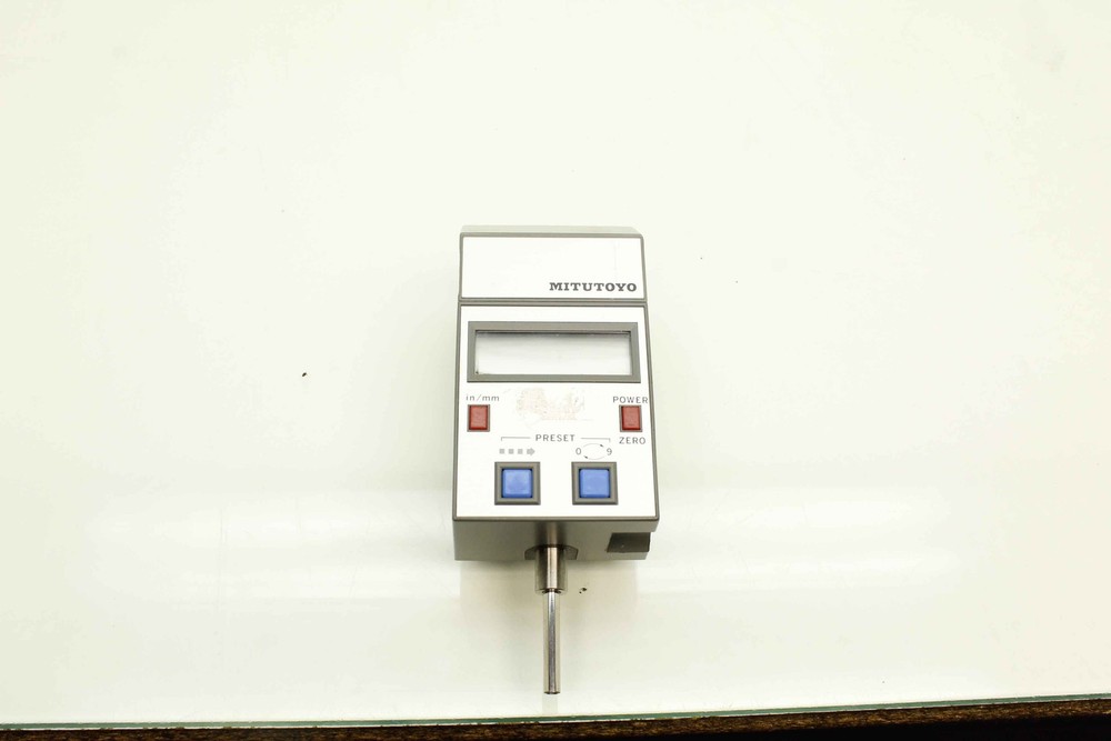 Mitutoyo 543-203 Dial Indicator .001"/ 0.01mm Resolution