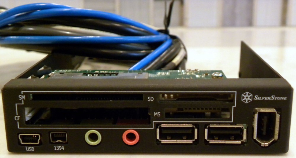 SilverStone SST-FP34B Premium 3.5" Multi Card Reader & Front I/O Audio USB 1394