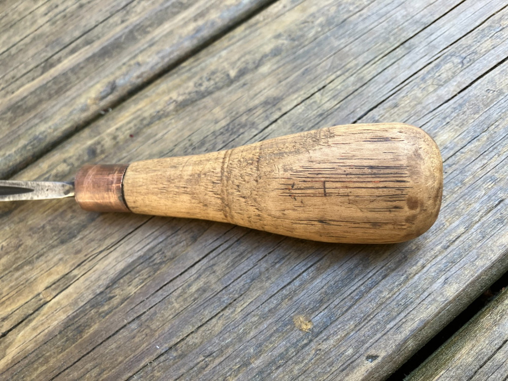 Good Working 1/4" V Gouge