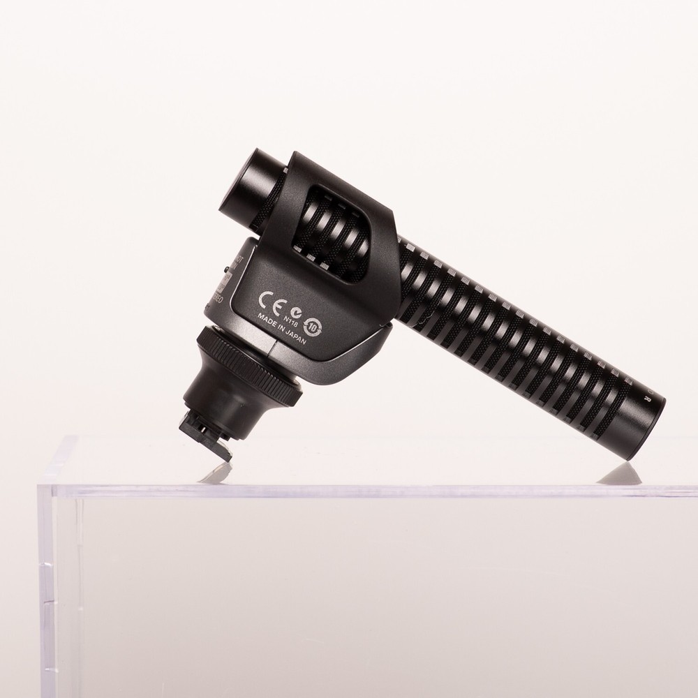 Canon DM-100 Directional Stereo Microphone Mint Condition