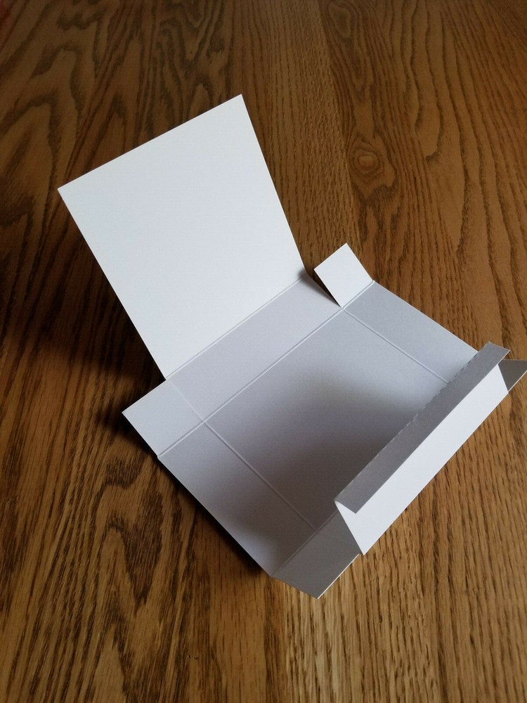 FB-8 Fold up boxes 24 count White 5-1/8" X 3-3/4"