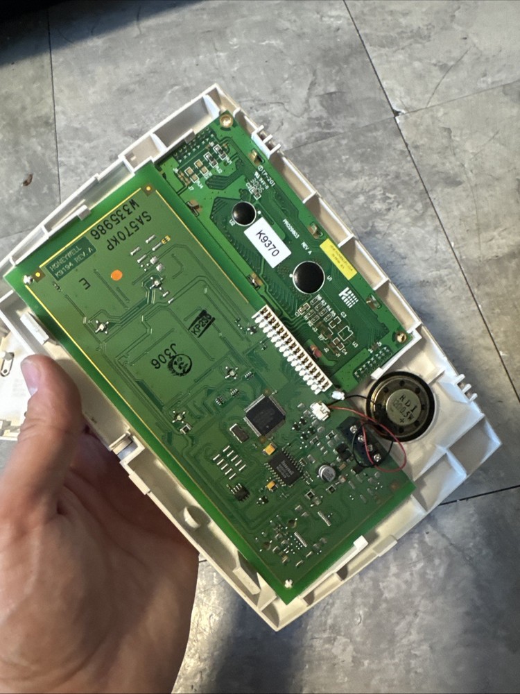 HONEYWELL Security Equipment K9194 Panel Only Used