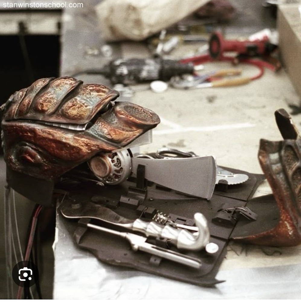Predator Medkit All Metal Tool Set