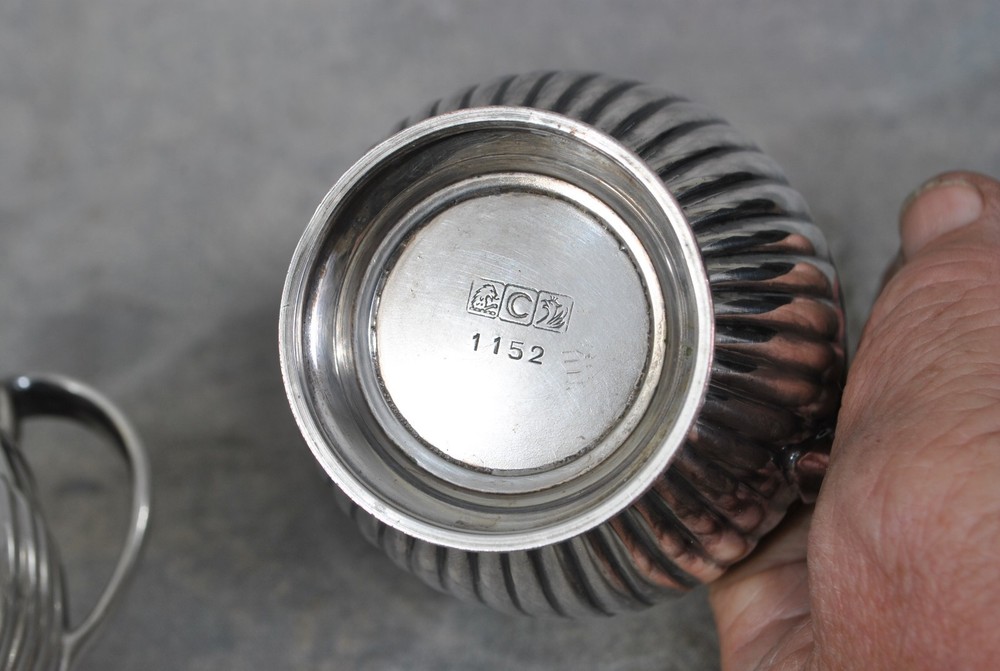 International Silver Co. Pattern 1152 Creamer and Sugar Serving Excellent