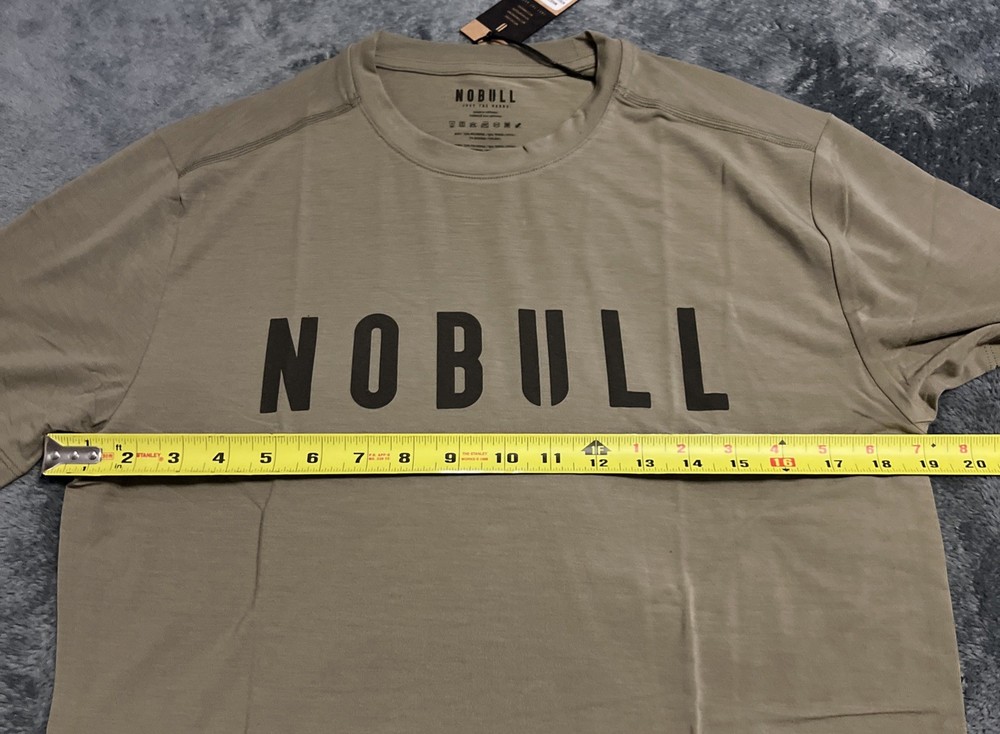Medium Men's NOBULL V2 Slim Tee