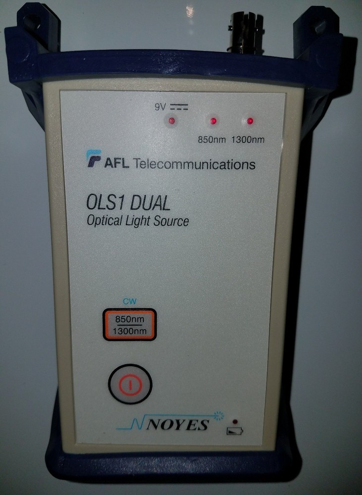 Noyes OLS1 LS1D UCI Optical Laser Light Source 850 1300