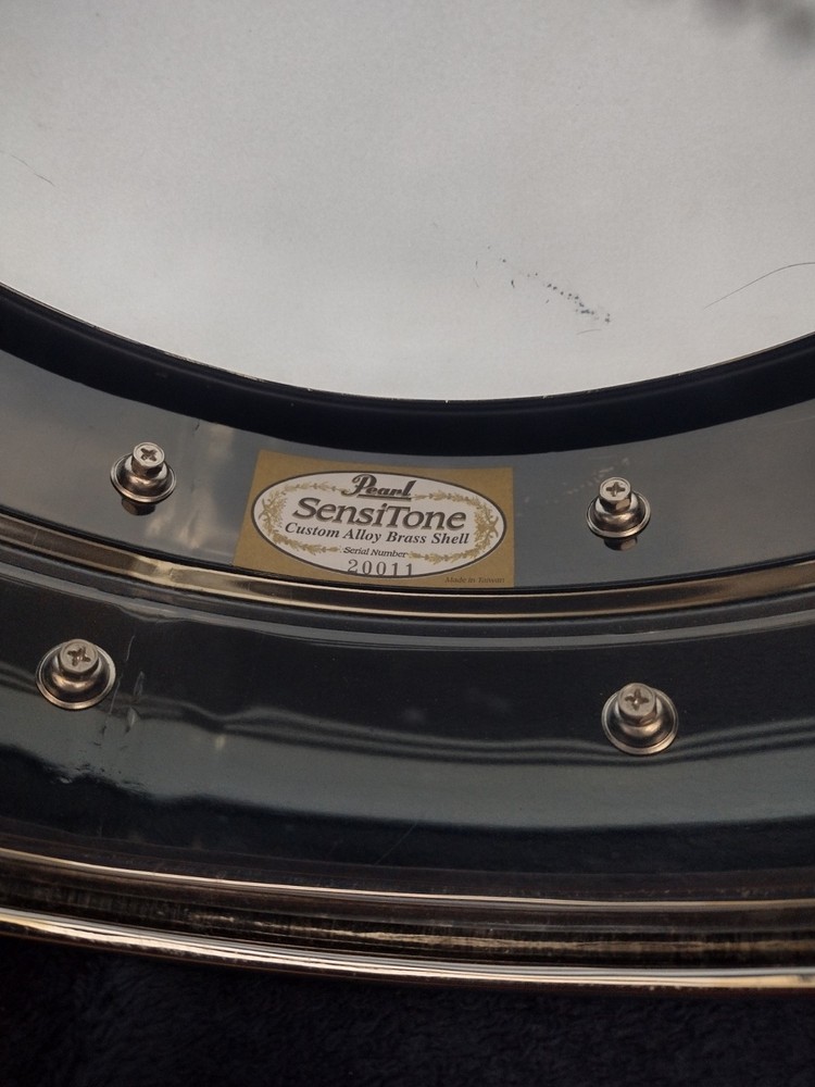Pearl Sensitone 14 Inch Brass Snare Drum