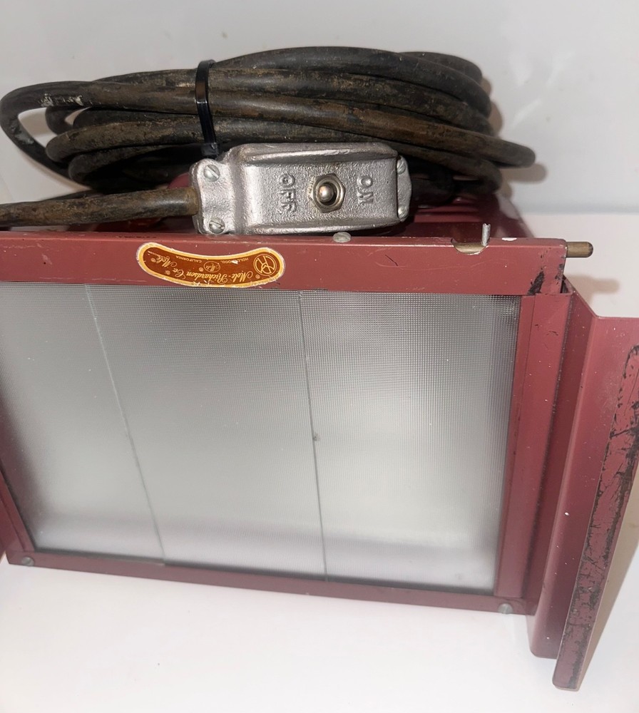 1960’s Mole-Richardson Type 3211 1K Studio Light - RCA Astro Space Provenance