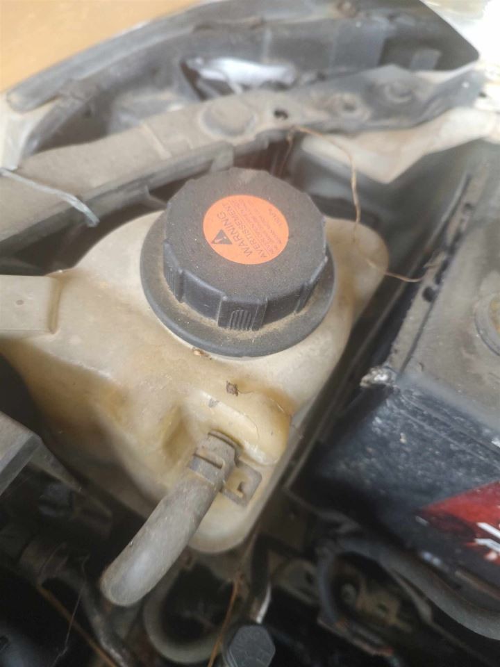 ARMADA 2004 Fuse Box Cabin 6763