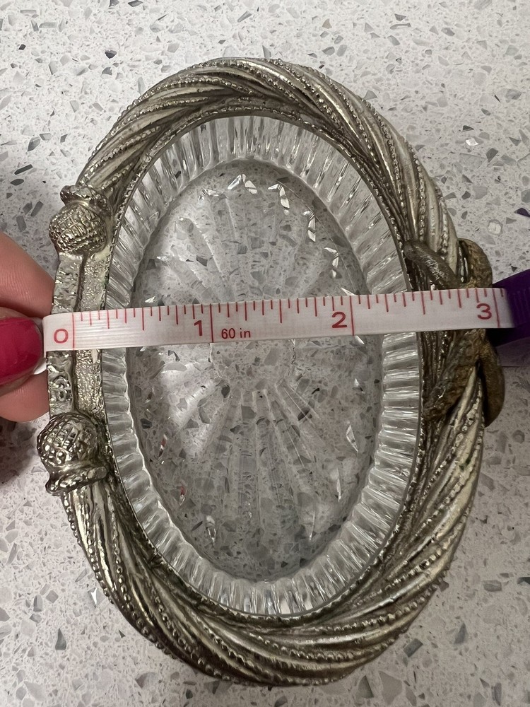 2 Regency Hollywood Stylebuilt Soap Dishes
