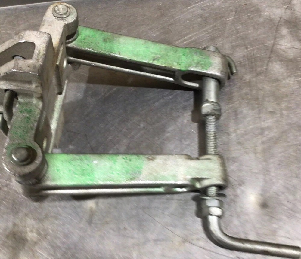 VINTAGE CAMPBELL PULLEY Beam Support Item ID D29