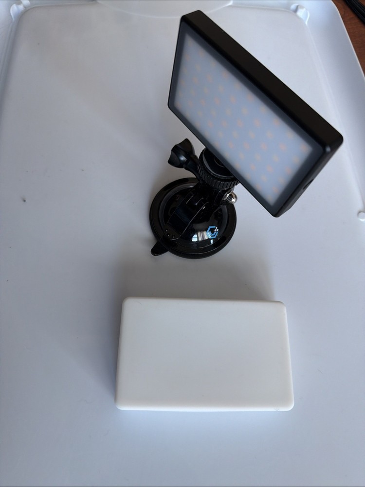 Lumecube LC-PANELMINI1 Smart LED Light with Diffuser & Suction Cup Holder