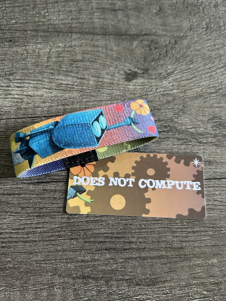 Does Not Compute Zox Strap Reversible Wristband - White Star - Robot - Love