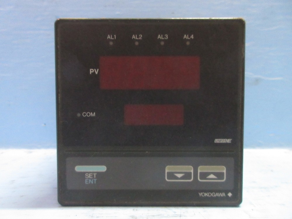 Yokogawa UM05-E Temperature Controller UM05E